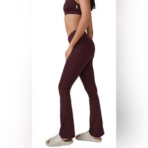 Free People Women’s Large Resilience Slim Leg Flare FigJam- NWT